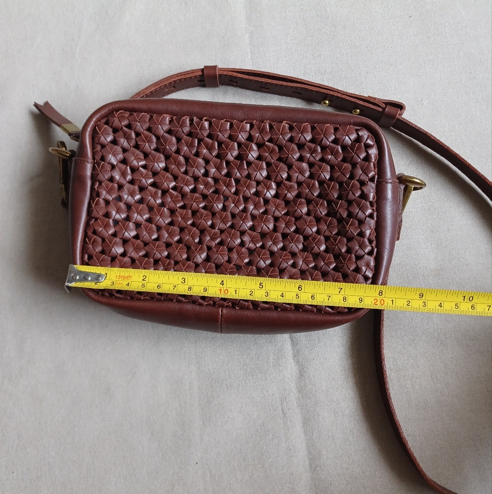 HP•Madewel Transport Camera Bag: Crochet Leather Edition - Picture 11 of 14